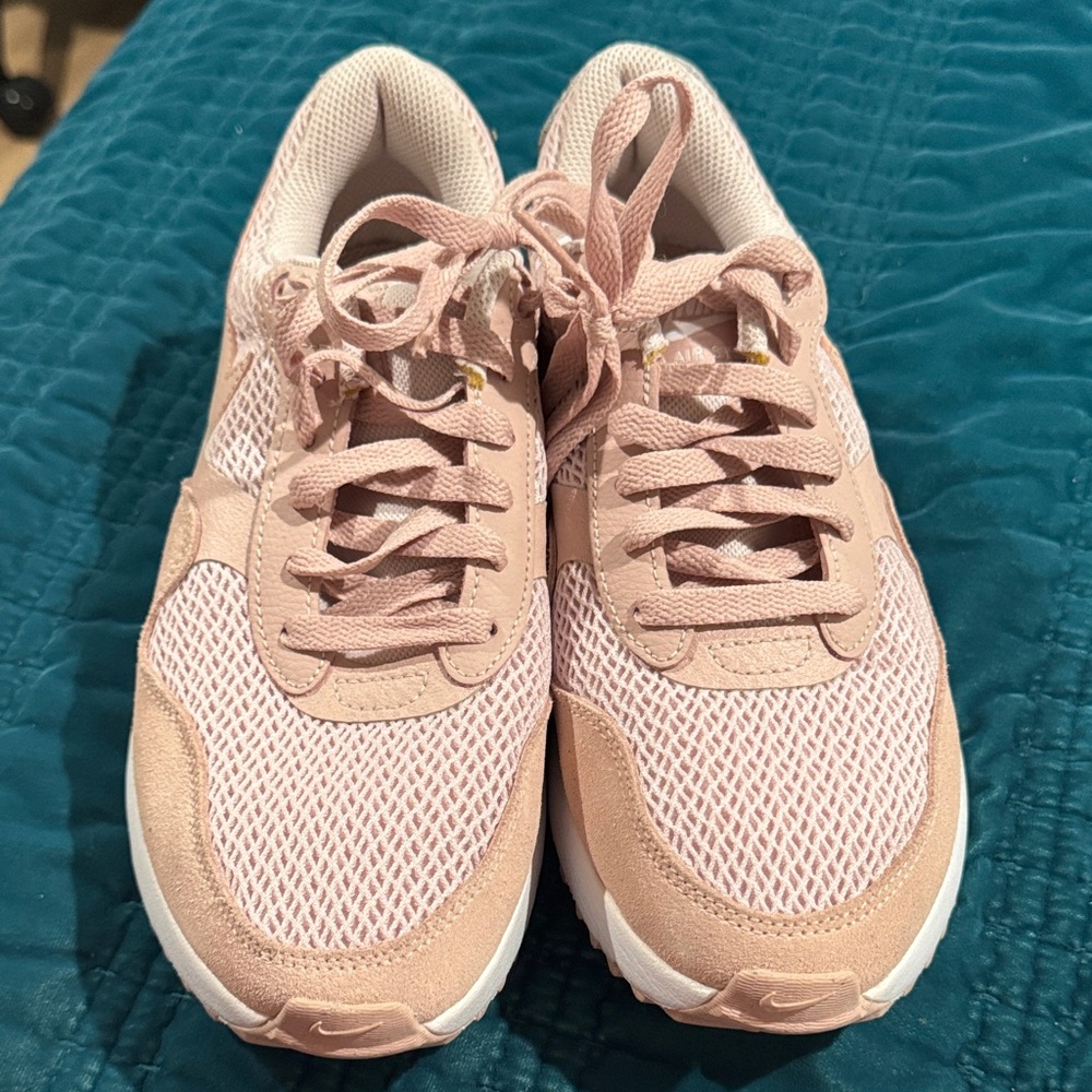 Nike Air Max Pink White Sneakers Size 8 Women’s - Picture 3 of 6